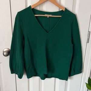 Madewell 3 quarter sleeve Green V-Neck Blouse light sweater
